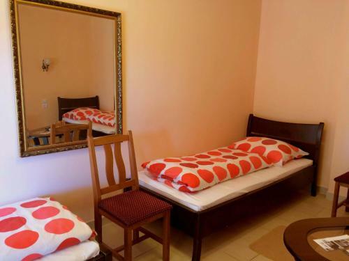 Hostal Op-art Etterem Es Panzio