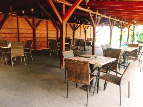 Hostal Op-art Etterem Es Panzio