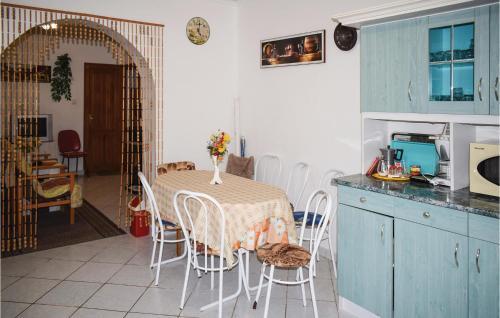 Holiday Home Acsai Utca-igal
