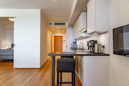 Apartamento Dream Stay - Superior Beach Front Apt With Balcony, Sauna And Parking