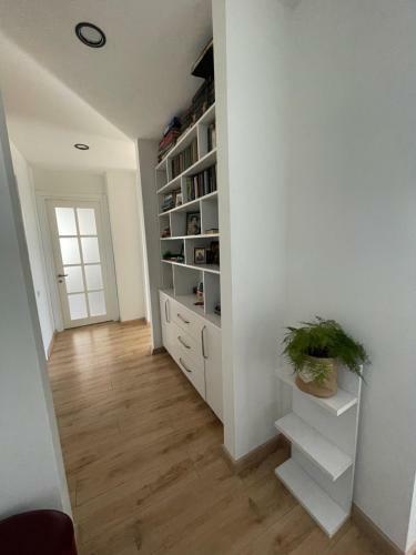 Enjoy Sea View At Fully Equipped 2 Br Apart