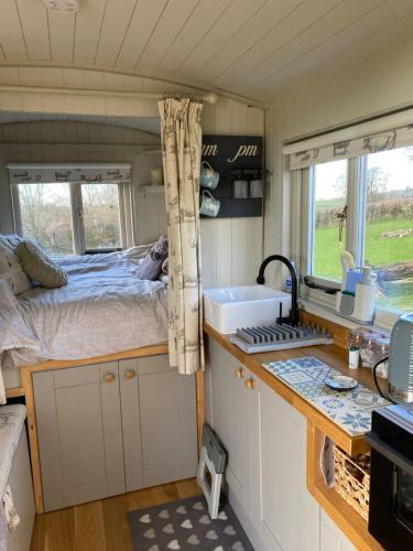 The Orchard Shepherds Hut