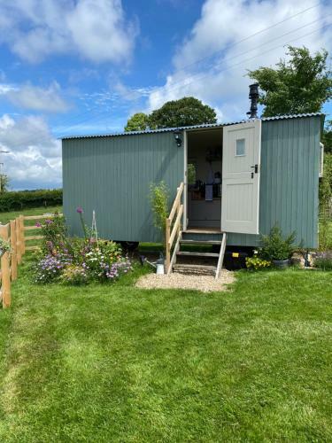 The Orchard Shepherds Hut