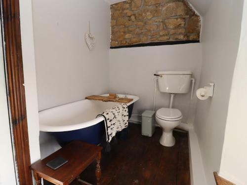 Stone's Throw Cottage
