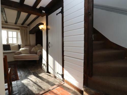 Stone's Throw Cottage