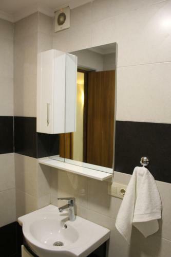 Pearl Apartment