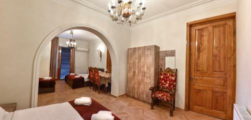 Vedzisi Garden Hotel