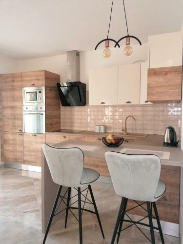 New, Modern, Luxury Apartment Ivan With Jacuzzi