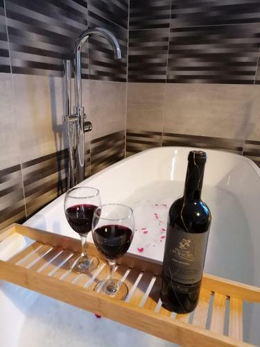 New, Modern, Luxury Apartment Ivan With Jacuzzi