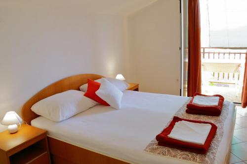 Olive Apartments 2