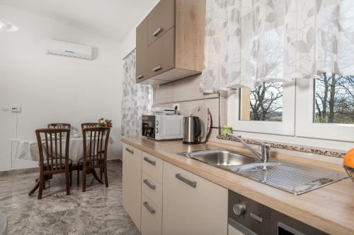 Apartment Dani-e.l.