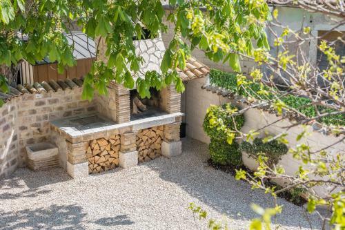 Casa Viktoria With Private Garden And Bbq