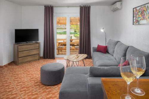 Casa Viktoria With Private Garden And Bbq