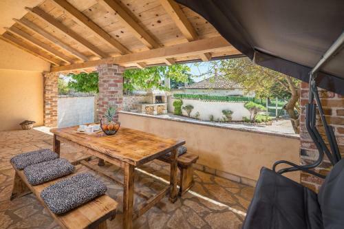 Casa Viktoria With Private Garden And Bbq