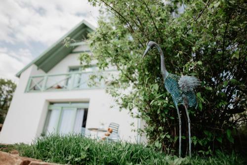 Villa Cukormad�r Vend�gh�z Lovas