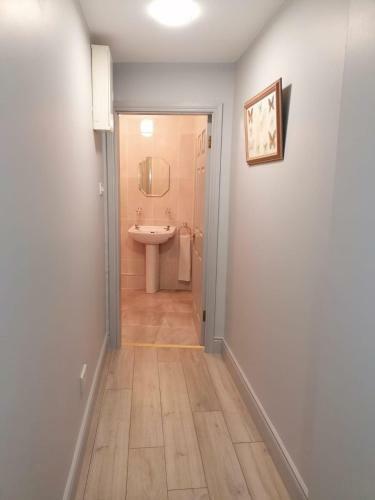 Oak House Apartment