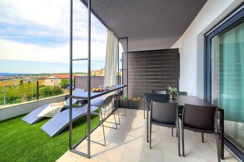 Apartment Diamar With Seaview