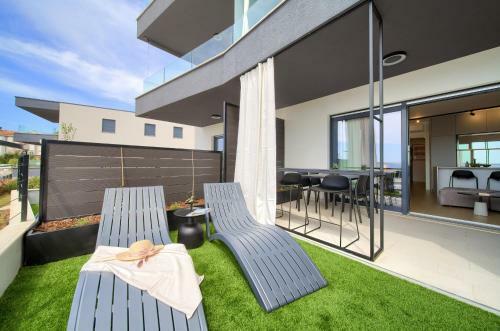 Apartment Diamar With Seaview