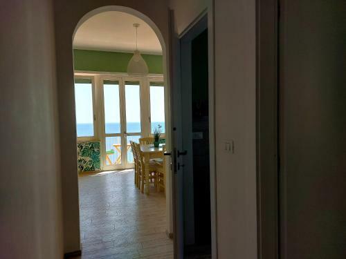 Apartamento UNA Finestra Sul Mare Home 2
