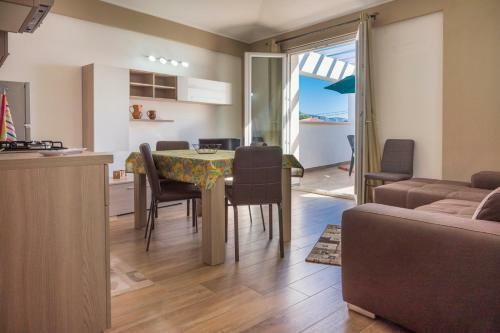 Tremoli Apartment