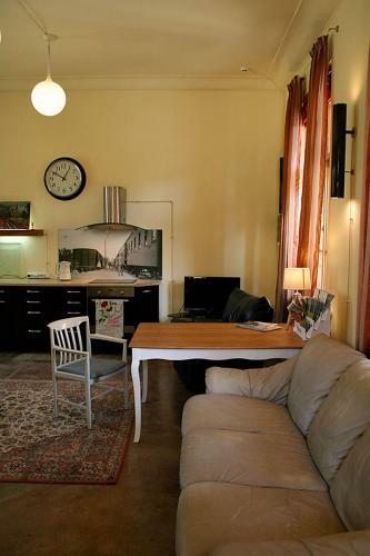 Apartamento Pabazi Train Station