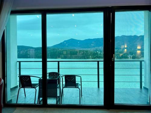 Casa Eden - Apartamente Langa Lac