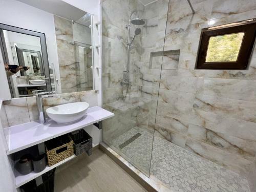 Casa Eden - Apartamente Langa Lac