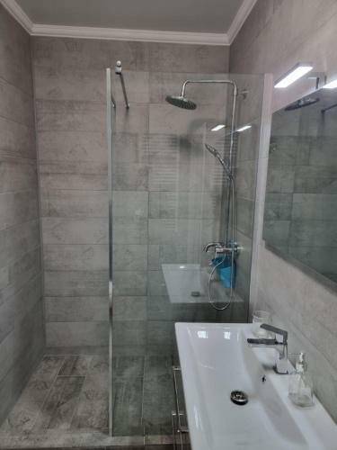 Apartament 2 Camere Eliberarii