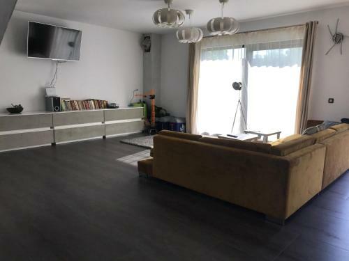 Andreea?s Cozy House For 5