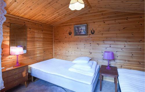 Stunning Home In Dalskog W/ Wifi And 2 Bedrooms