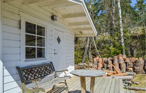 Stunning Home In V�rmd� With Wifi And 2 Bedrooms
