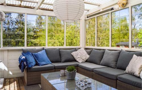 Awesome Home In Gnesta With Wifi And 5 Bedrooms