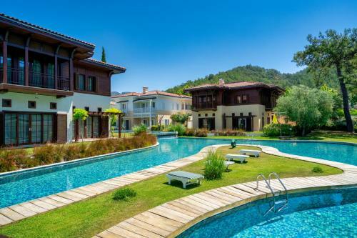 3br Villa In Portville
