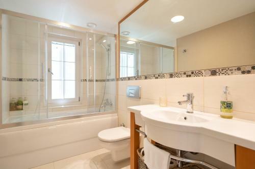 3br Villa In Portville