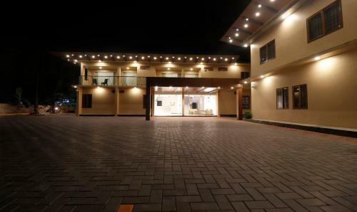 Hotel Treebo Trend Grand Vistara Airport Suites