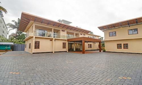 Hotel Treebo Trend Grand Vistara Airport Suites
