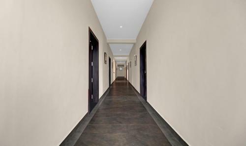 Hotel Treebo Trend Grand Vistara Airport Suites