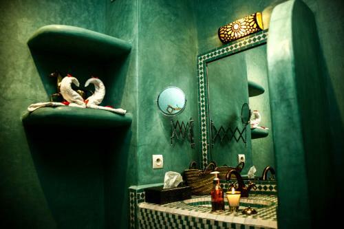 Riad Astra Damus Hotel