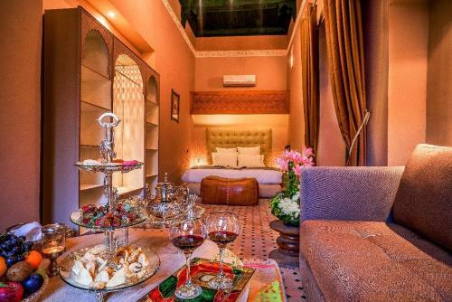 Medinaprivilege Royalriad