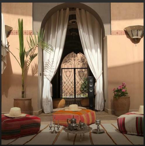 Medinaprivilege Royalriad