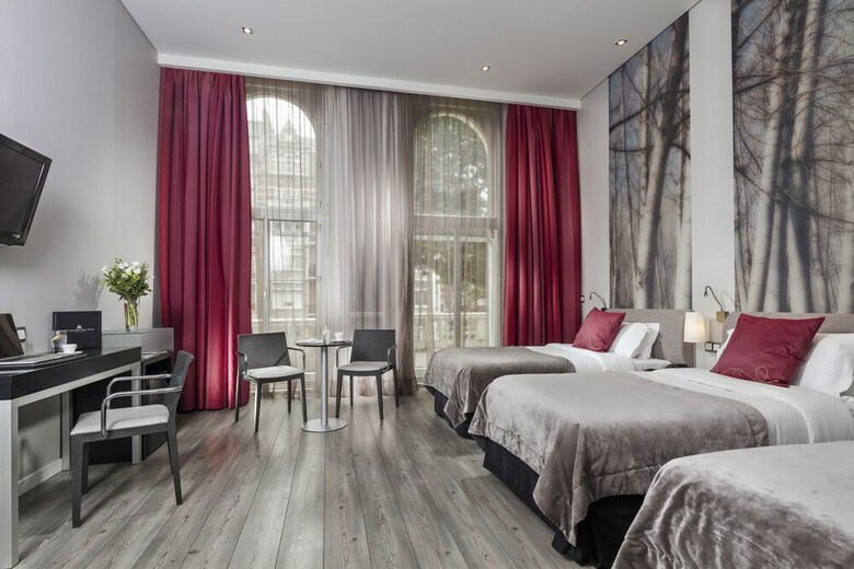 The Queen's Gate Hotel