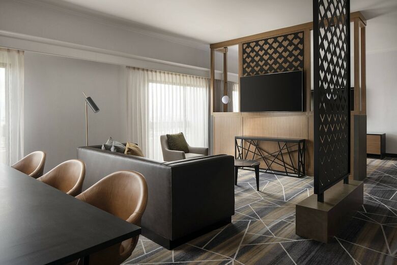 Hotel Santa Clara Marriott