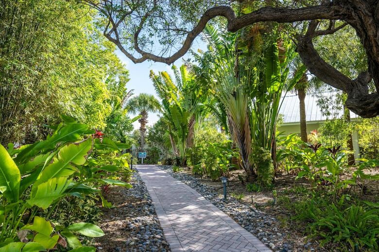 Hotel Islander Resort