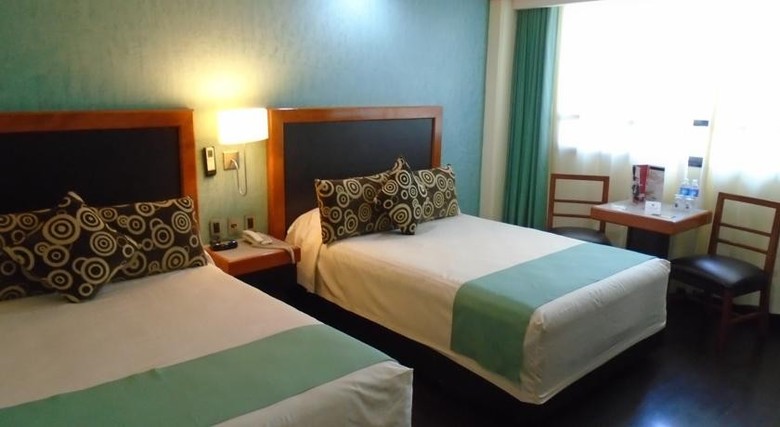 Hotel Abastos Plaza