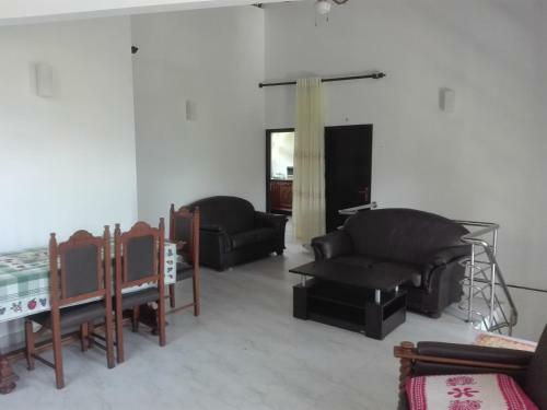 Hostal Casa Dolce - White Villa