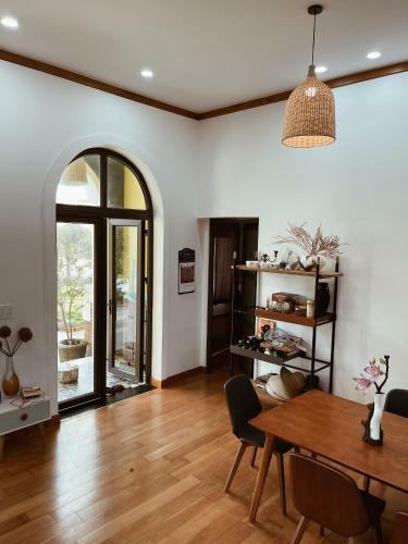 Villa Thuyen Thung Homestay
