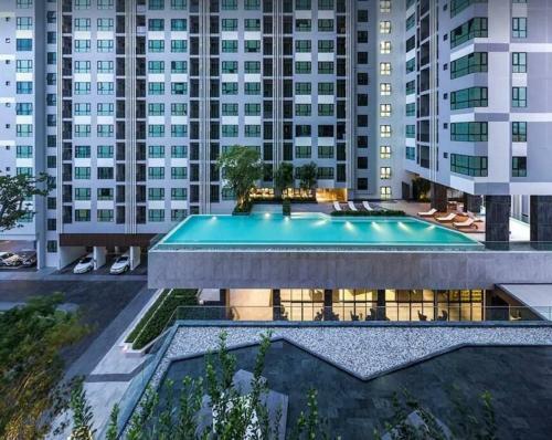 Apartamento Rooftop Infinity Swimming Pool Thebase Condo
