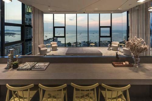 Apartamento Rooftop Infinity Swimming Pool Thebase Condo