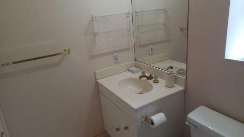 Bed & Breakfast Creekside B & B