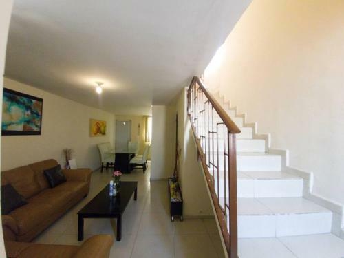 Casa Completa En Santa Catarina,